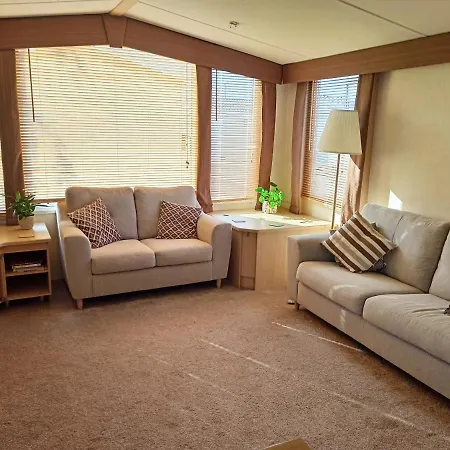 2 Bedroom Static Caravan C3 On Quiet Park Near Talacre And Prestatyn - Pet Friendly Exterior photo
